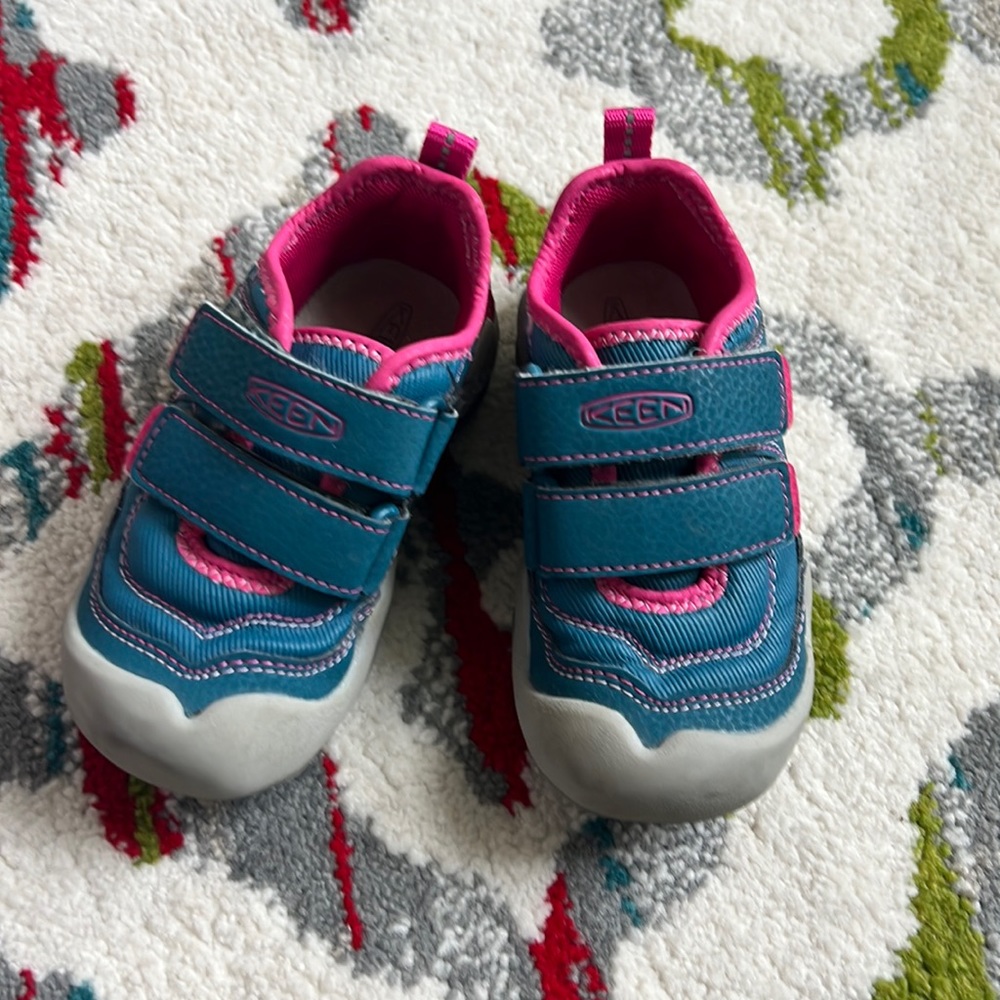 Keen girls toddler sneaker